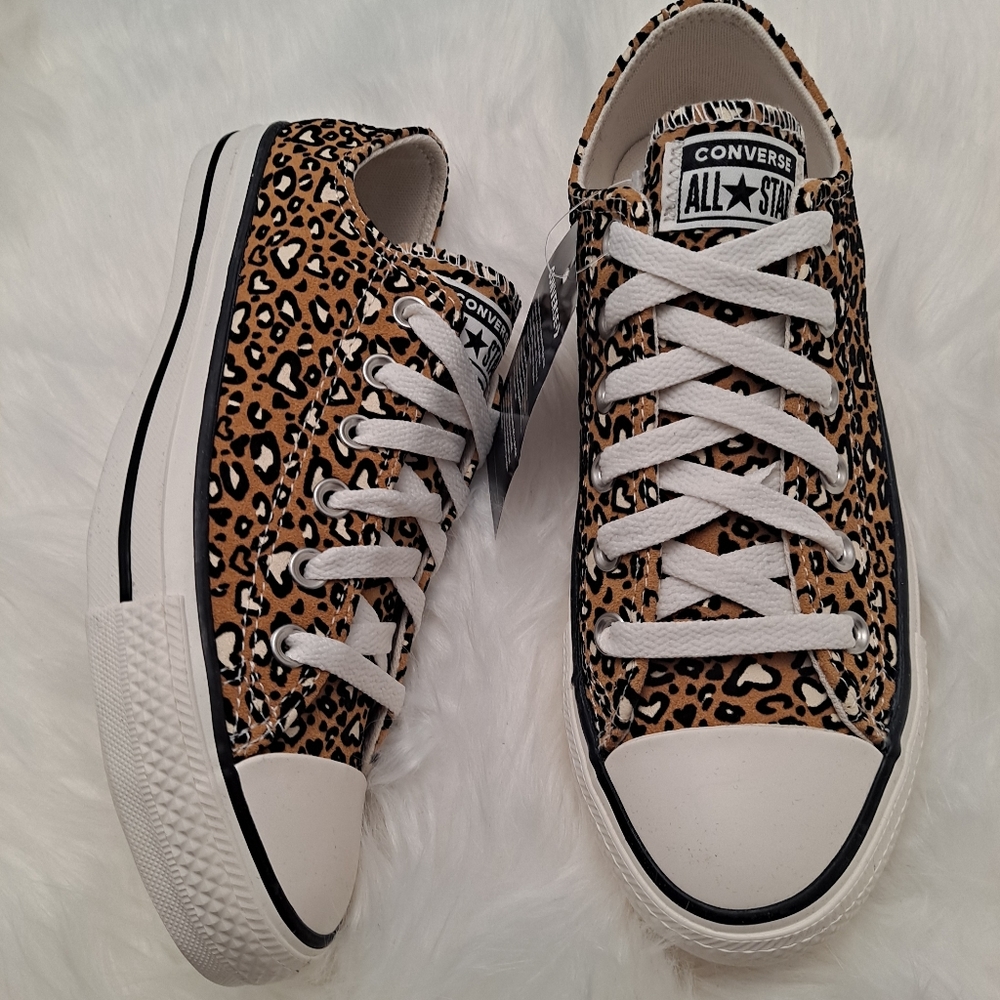 COPY - COPY - NWT CTAS Club Gold/Black sz 11 wmns